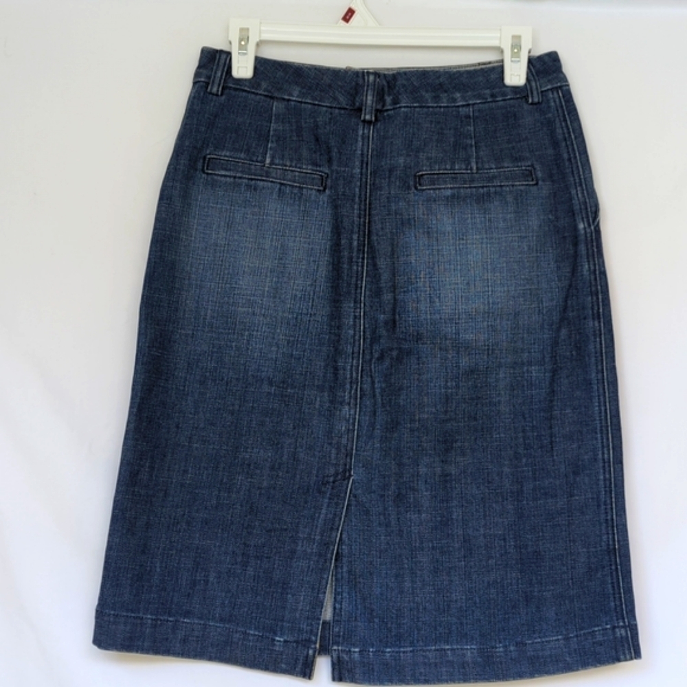BANANA REPUBLIC | Vintage Dark Wash Denim Pencil Skirt, Like New! - Picture 2 of 3
